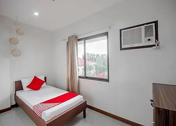 Cornerstone Manor 3* 만다웨 시