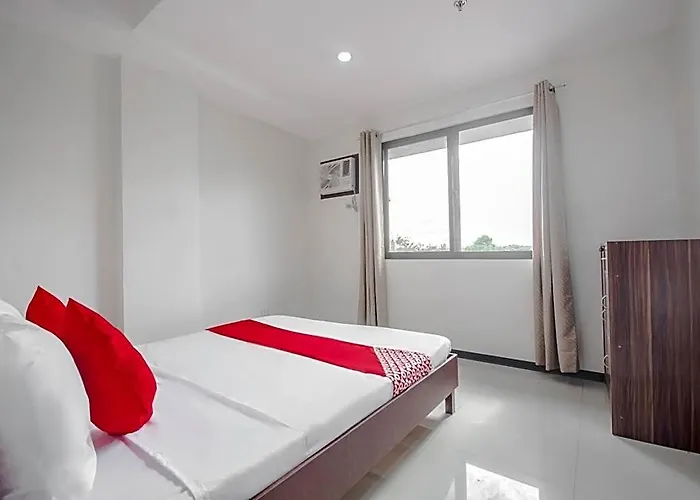 Cornerstone Manor 3*