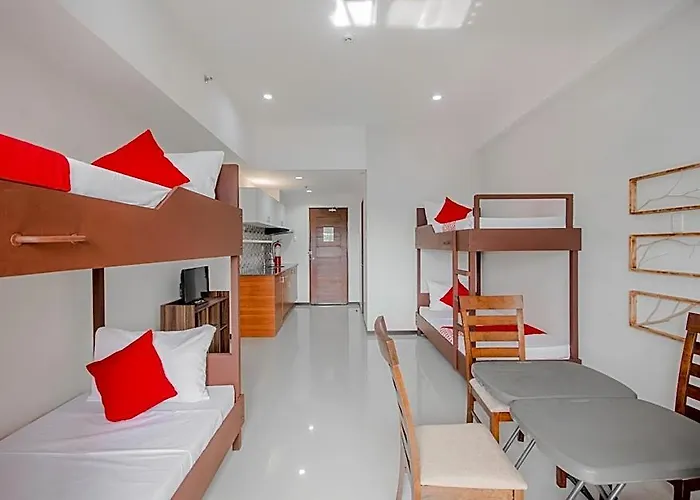 호텔 Cornerstone Manor 3*