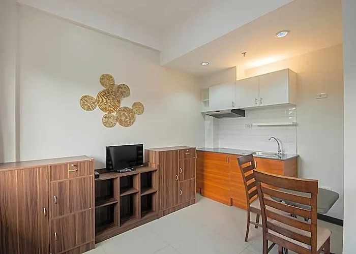 Cornerstone Manor 3*