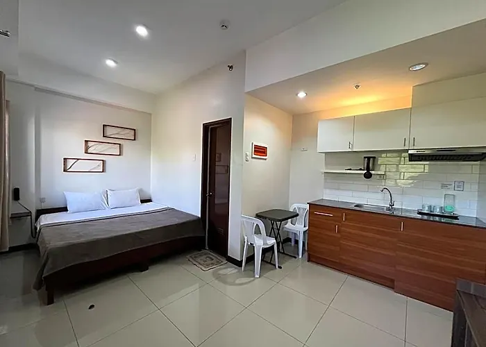 Cornerstone Manor 3* 만다웨 시